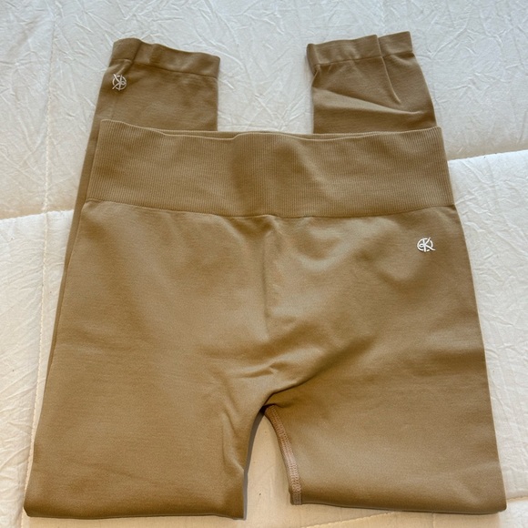 WBK Summer Leggings - Picture 7 of 12